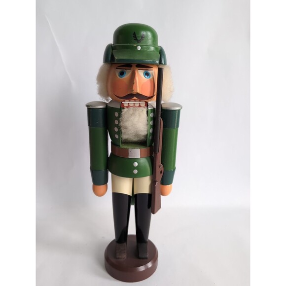 Other - Erzgebirge Nutcracker Volkskunst Green Forester with Musket Wood Steinbach Vtg